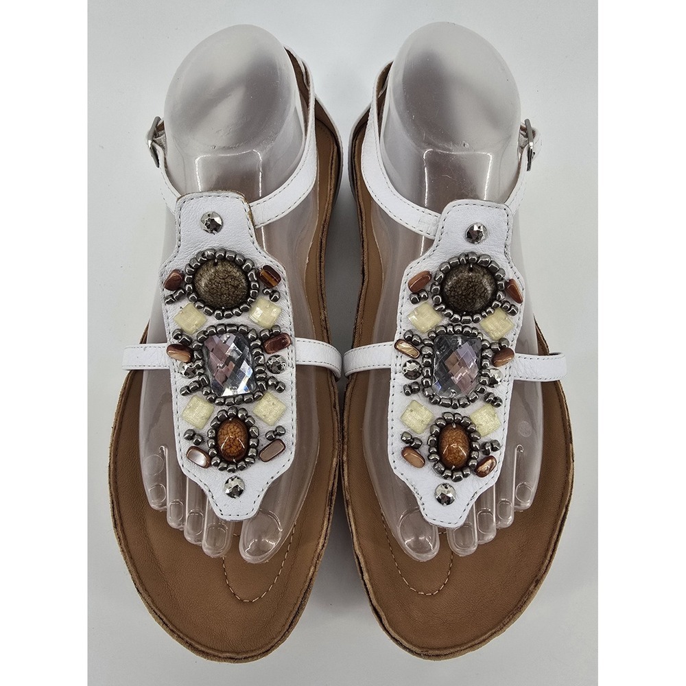Earth Shoes Enchanting Women's 8.5 Sandals White Beaded T-Strap Boho Chic Retro